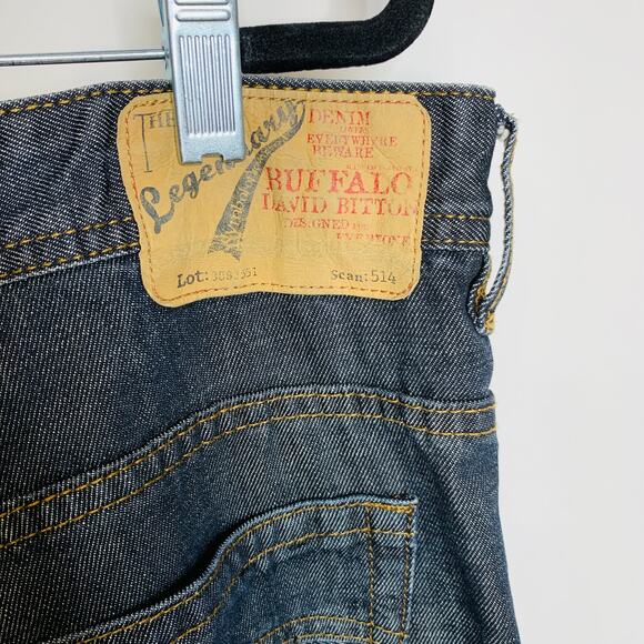 Buffalo Lengendary King Basic Jean  Sz 36 x 32 Whiskering Detailed Pockets - Picture 5 of 8